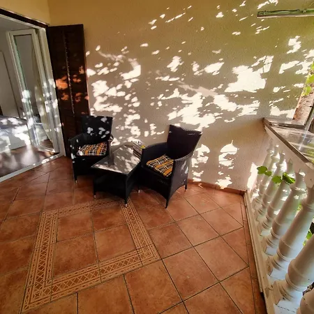 Apartmán In Fuer 4 Personen Mit Terrasse By Interhome *