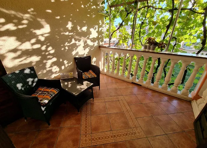In Fuer 4 Personen Mit Terrasse By Interhome *