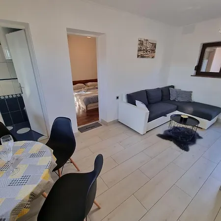 Lejlighed In Fuer 4 Personen Mit Terrasse By Interhome *
