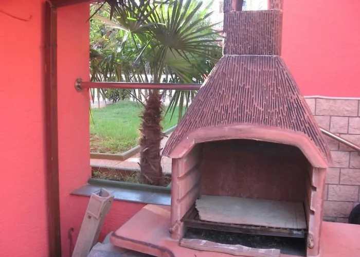 In Crikvenica Fuer 4 Personen Mit Terrasse By Interhome